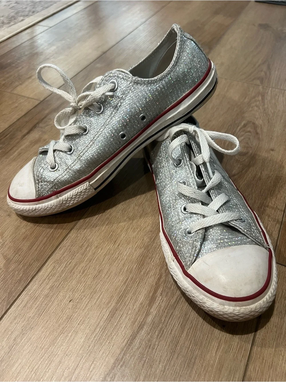 Converse Silver Glitter Low-Top Sneakers Girls 4